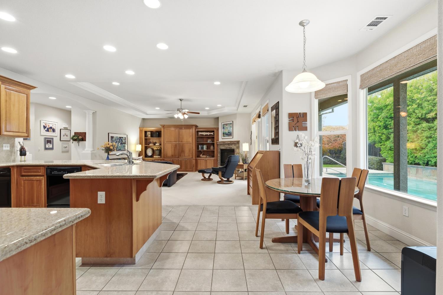 347 E Milgeo Ave, Ripon, CA 95366