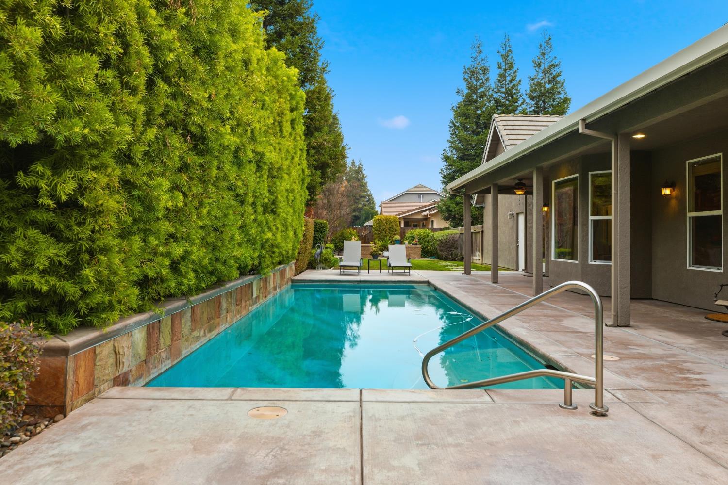 347 E Milgeo Ave, Ripon, CA 95366