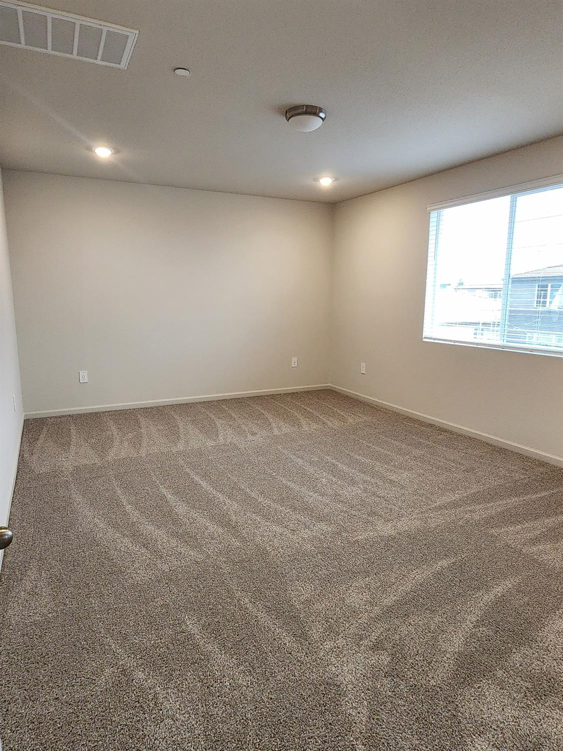 1792 Skagway Ave, Manteca, CA 95337