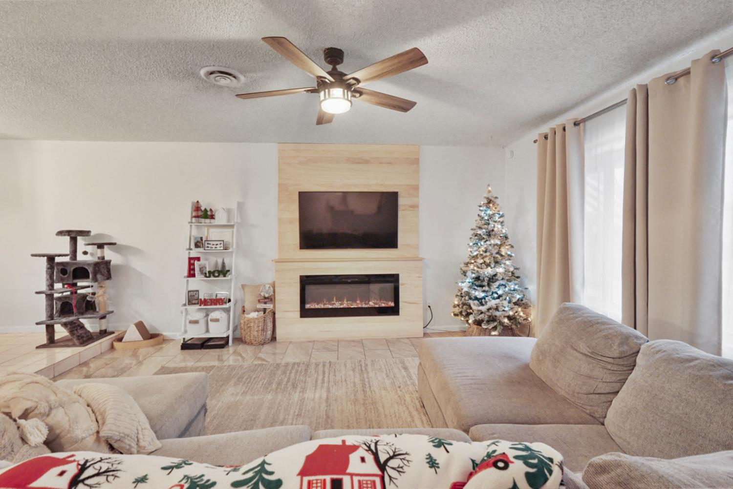 1641 Olivewood Ave, Manteca, CA 95336