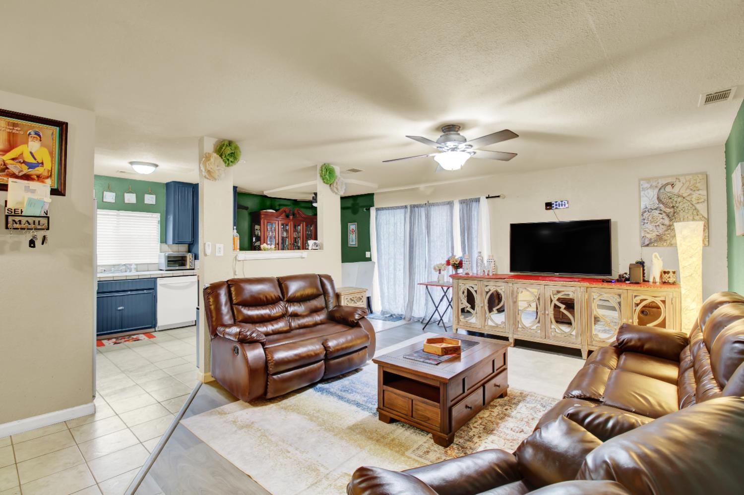 4016 Blue Bird Dr, Modesto, CA 95356