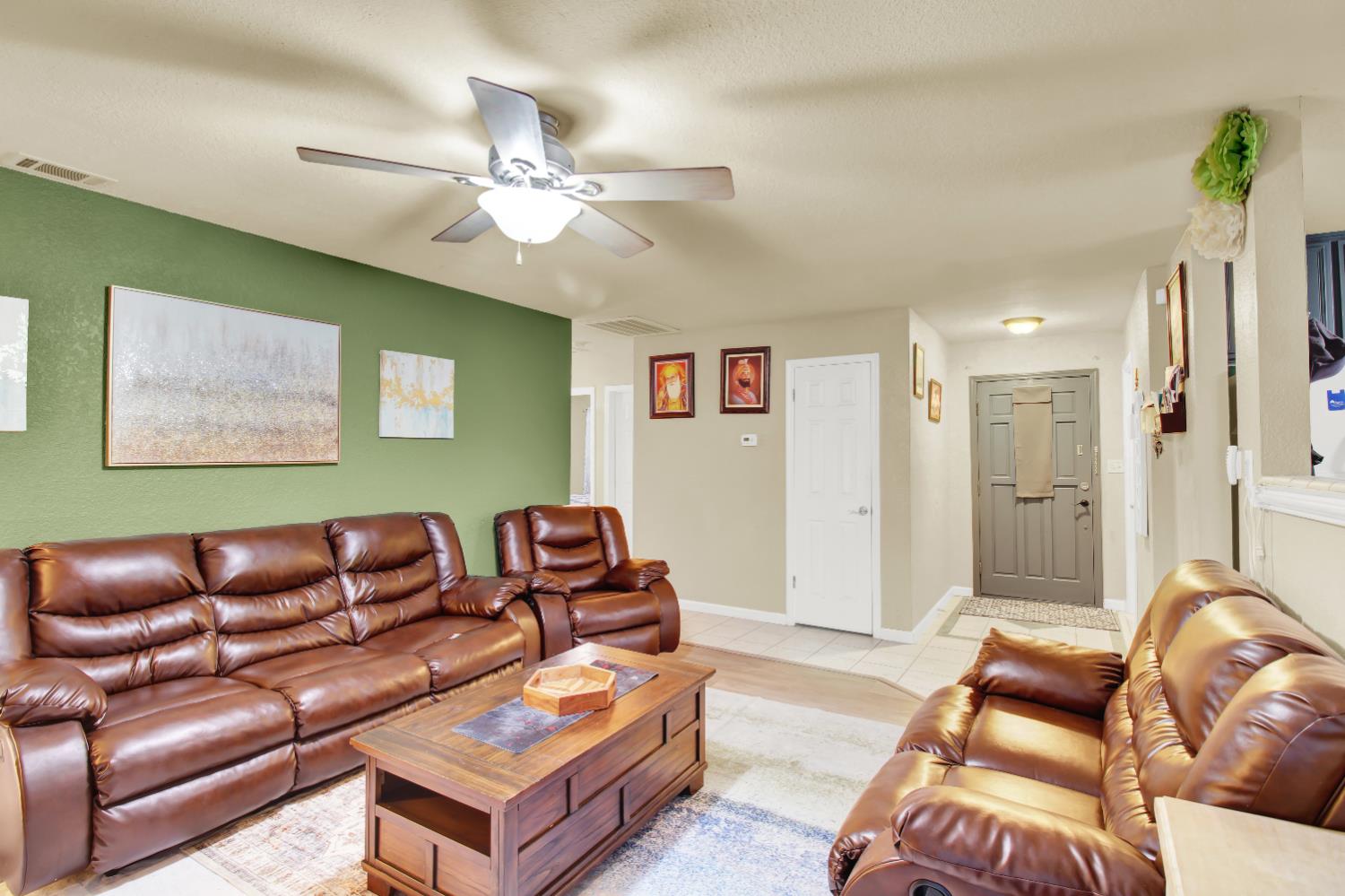 4016 Blue Bird Dr, Modesto, CA 95356