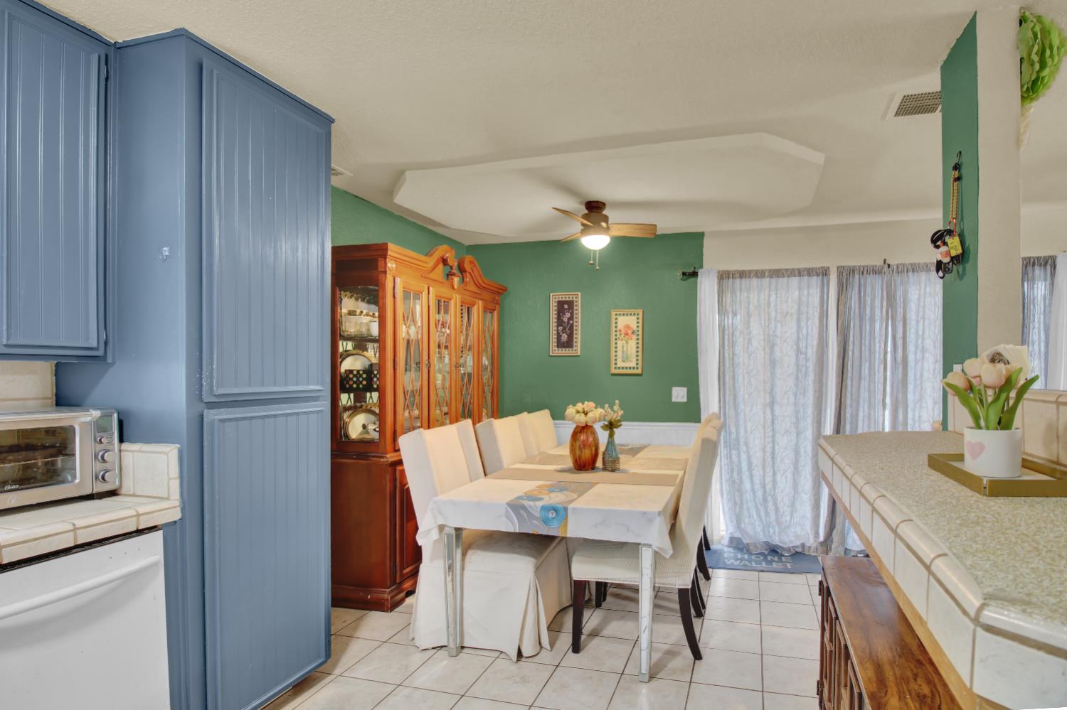 4016 Blue Bird Dr, Modesto, CA 95356