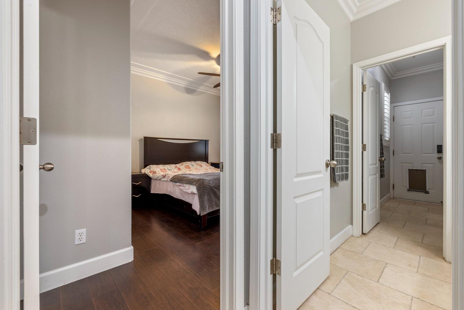 2067 Robin Hood Ln, Merced, CA 95340