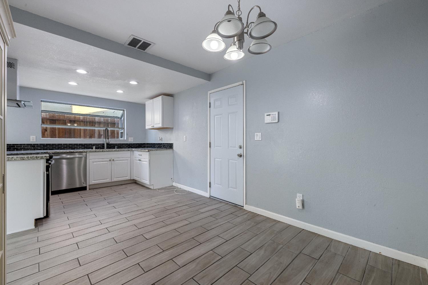 3705 Ghia Ct, Modesto, CA 95356