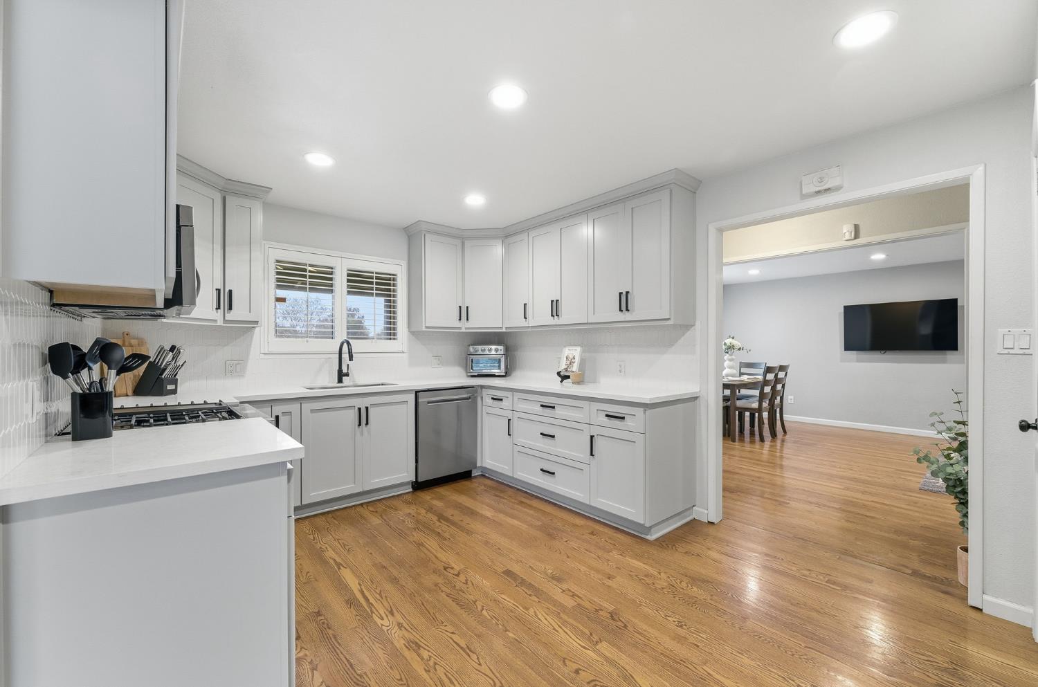 365 Birchwood Ct, Modesto, CA 95350