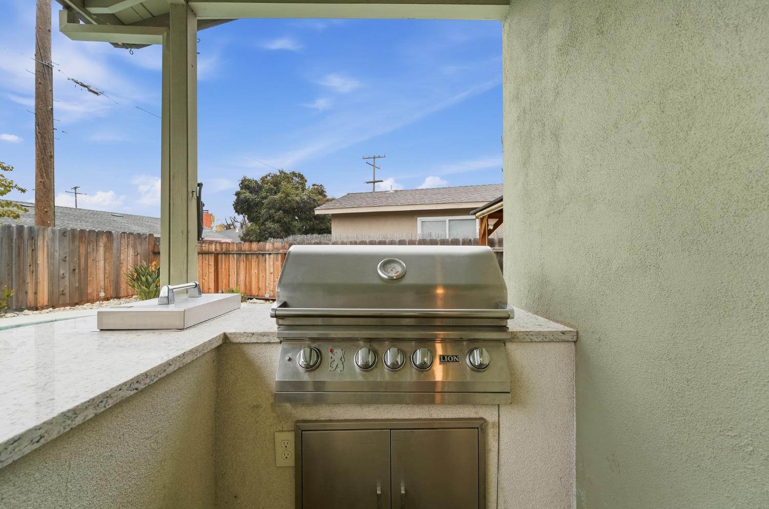 365 Birchwood Ct, Modesto, CA 95350