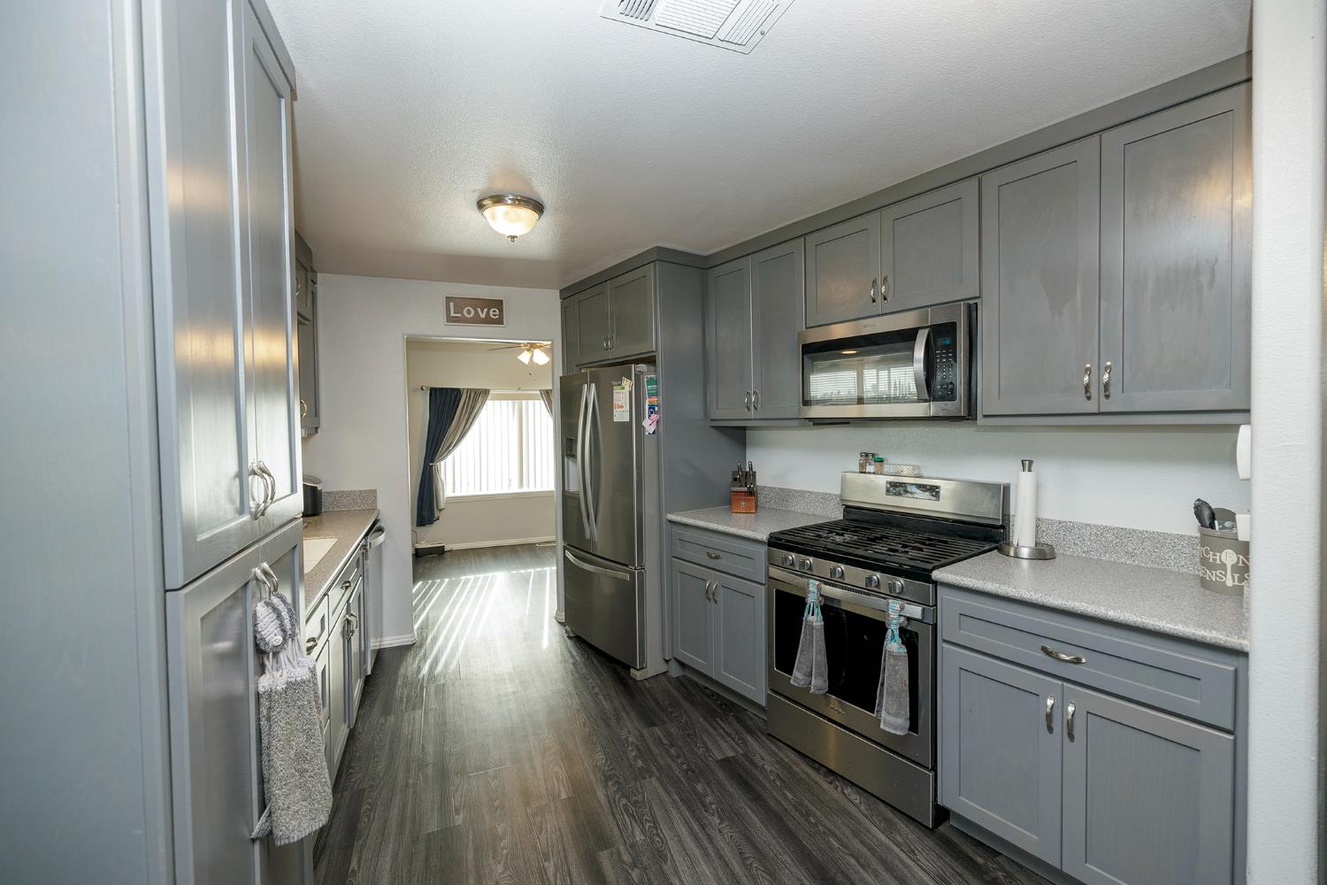 4812 Esmar Rd #49, Ceres, CA 95307