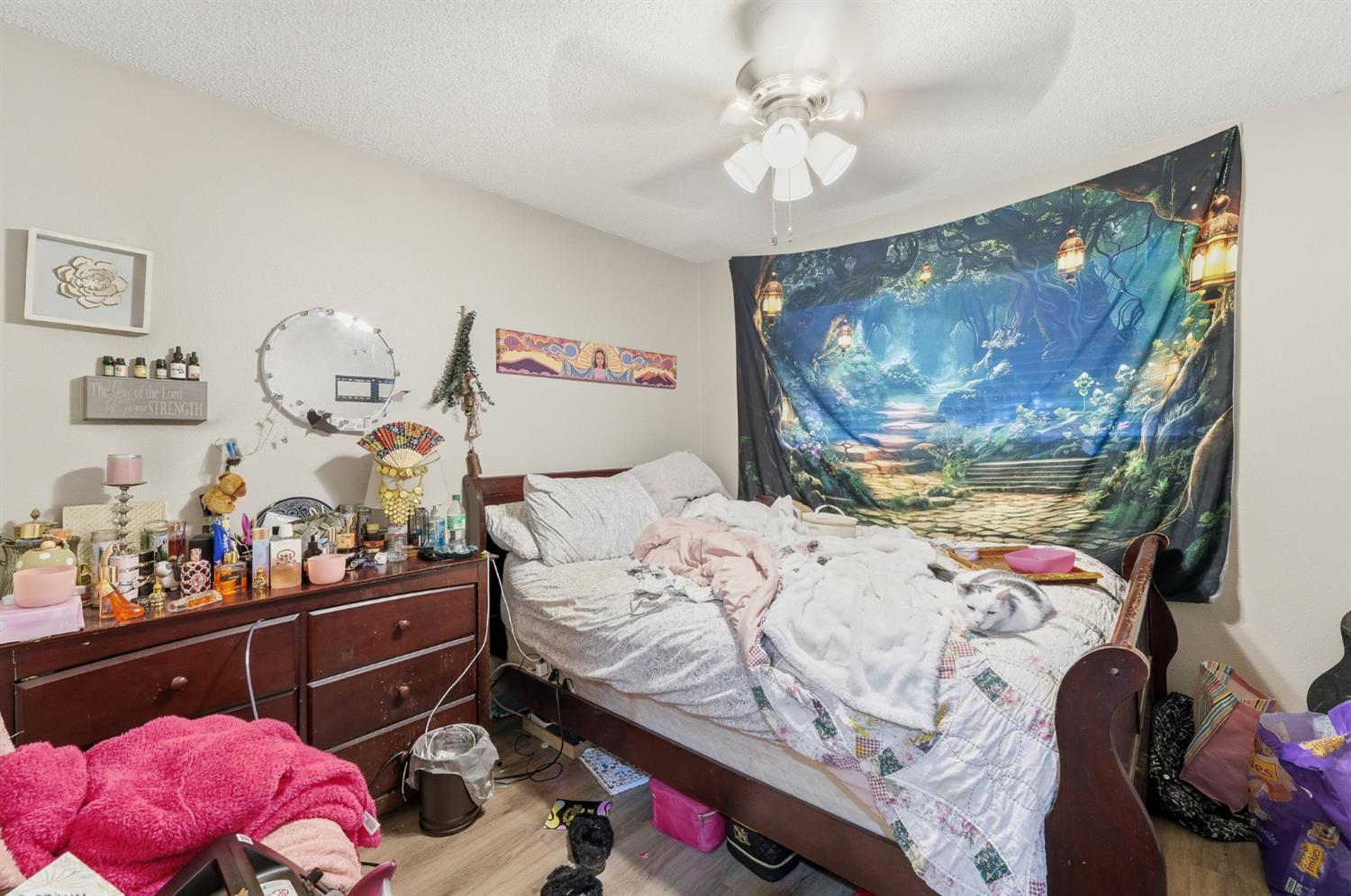 1669 Wylma Way, Modesto, CA 95350