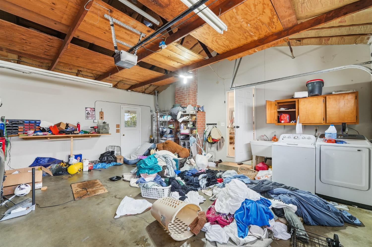 1669 Wylma Way, Modesto, CA 95350