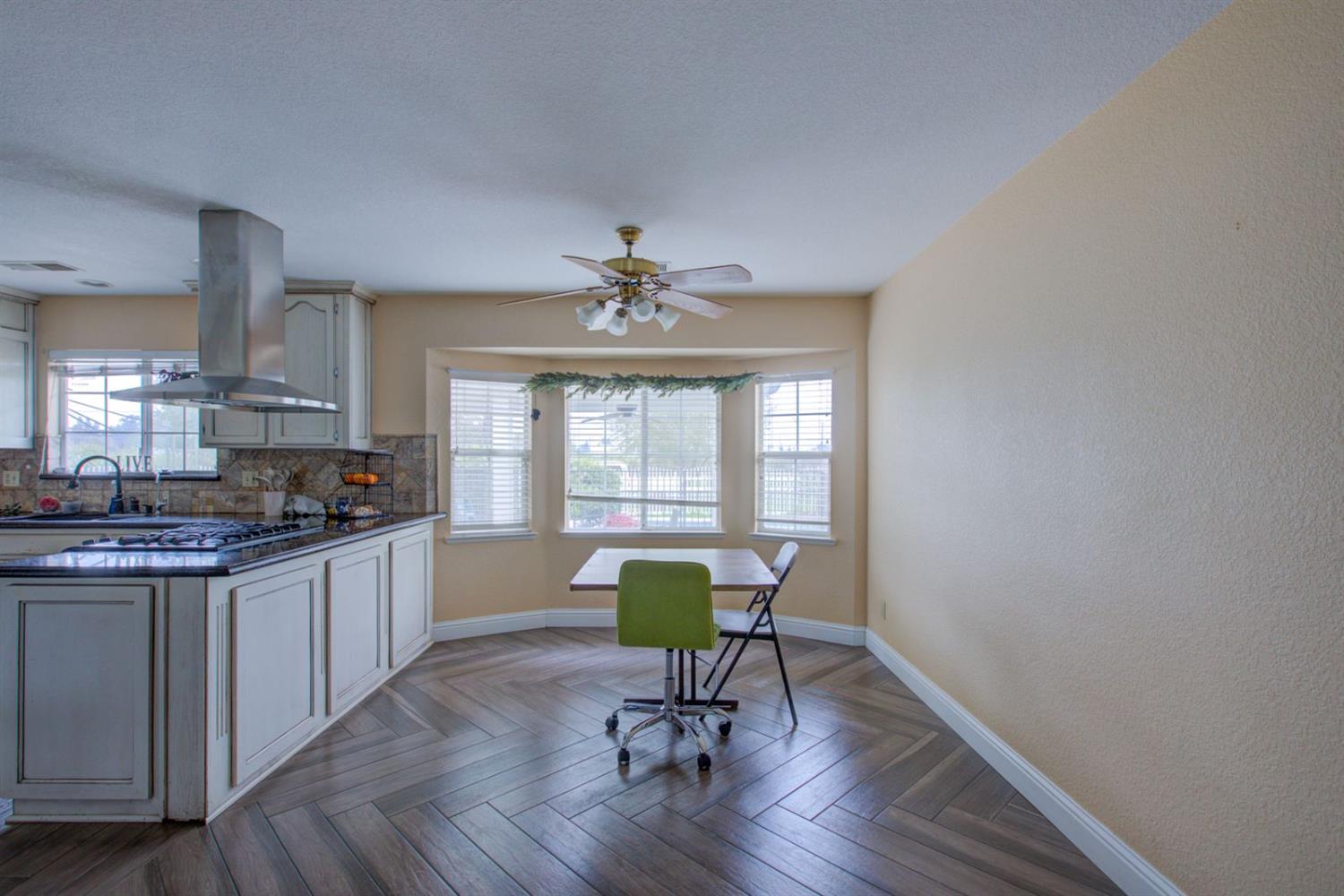 1624 Golf Rd, Turlock, CA 95380