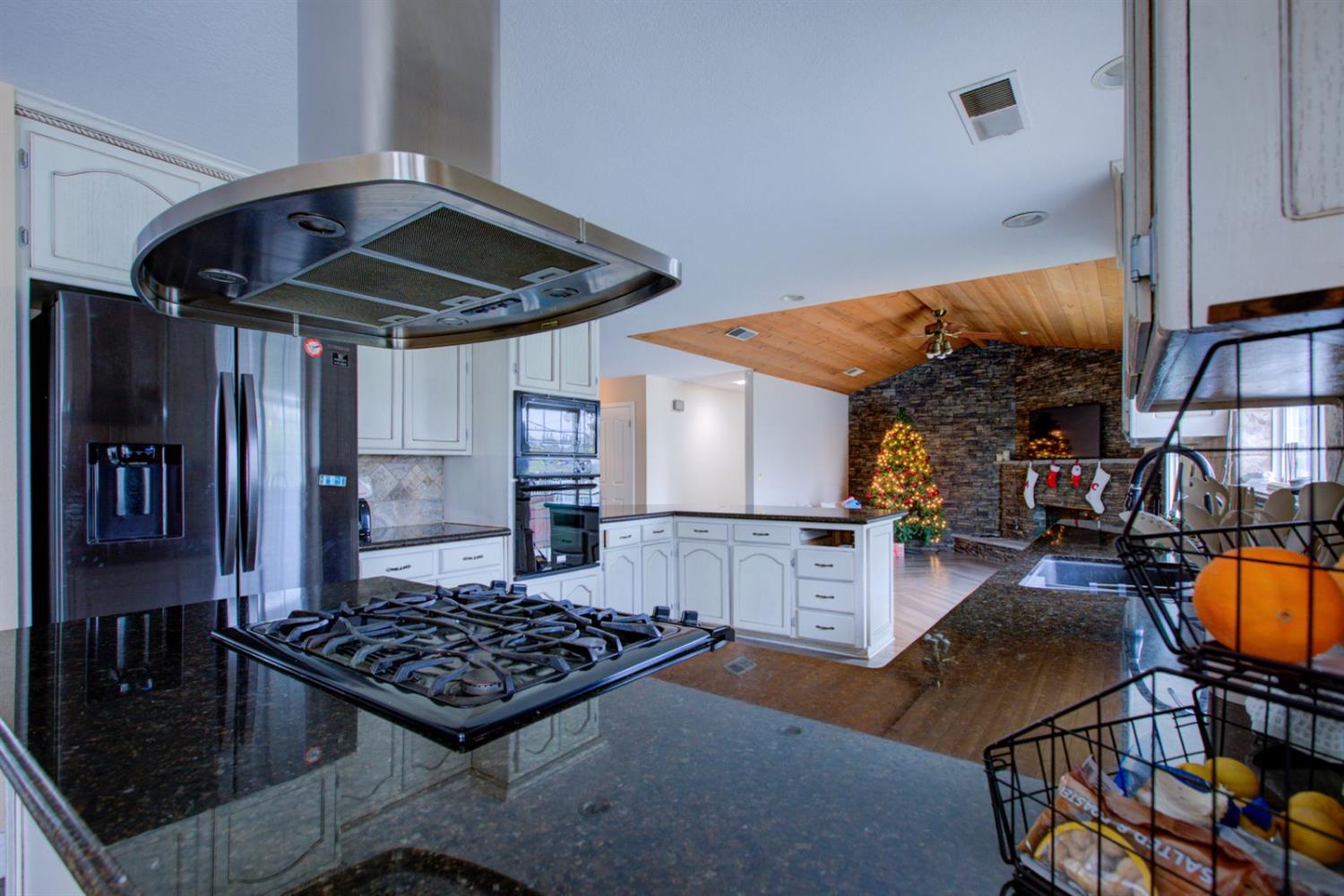 1624 Golf Rd, Turlock, CA 95380