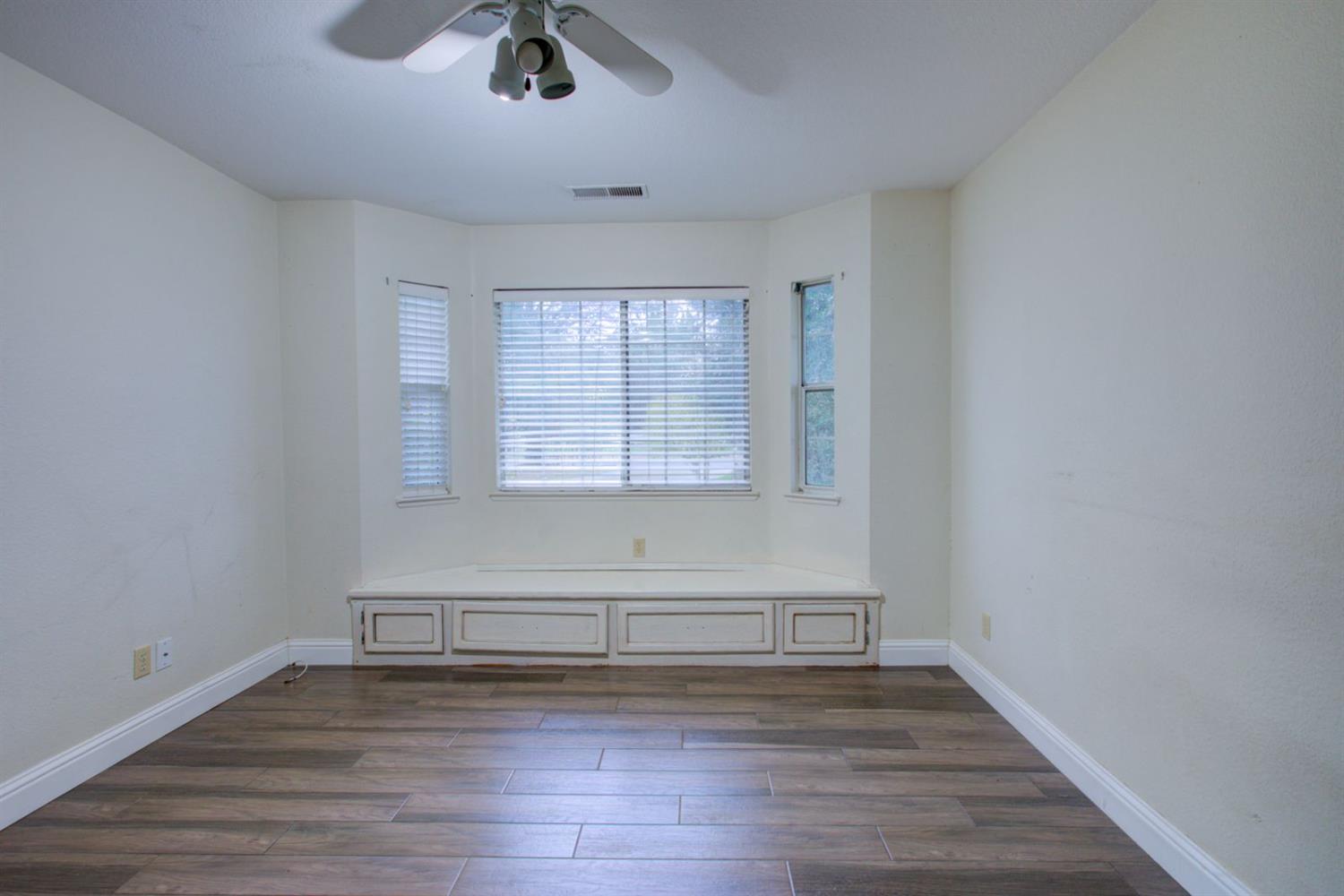 1624 Golf Rd, Turlock, CA 95380