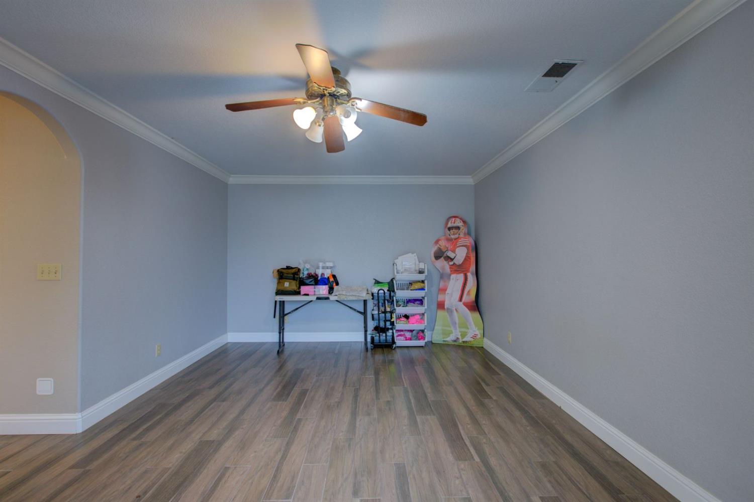 1624 Golf Rd, Turlock, CA 95380