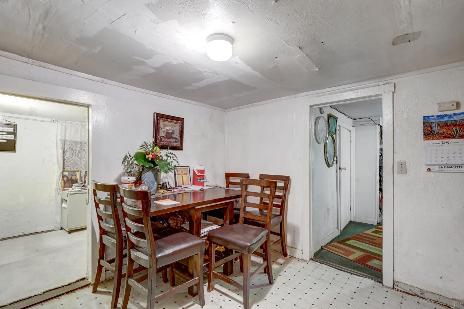 208 El Paso Ave, Modesto, CA 95351