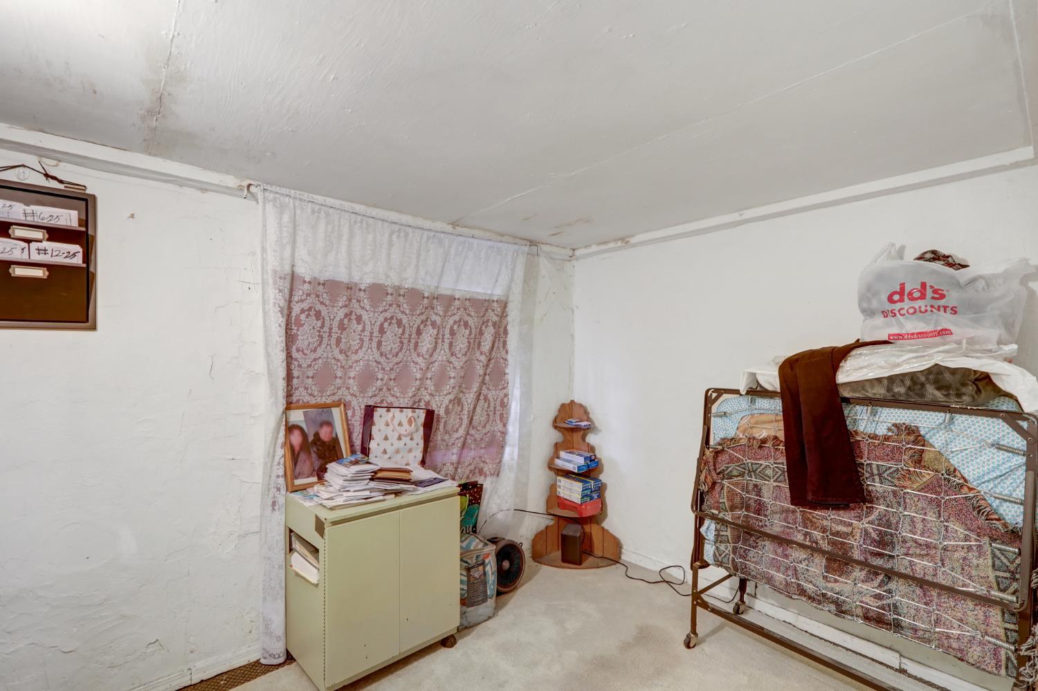 208 El Paso Ave, Modesto, CA 95351