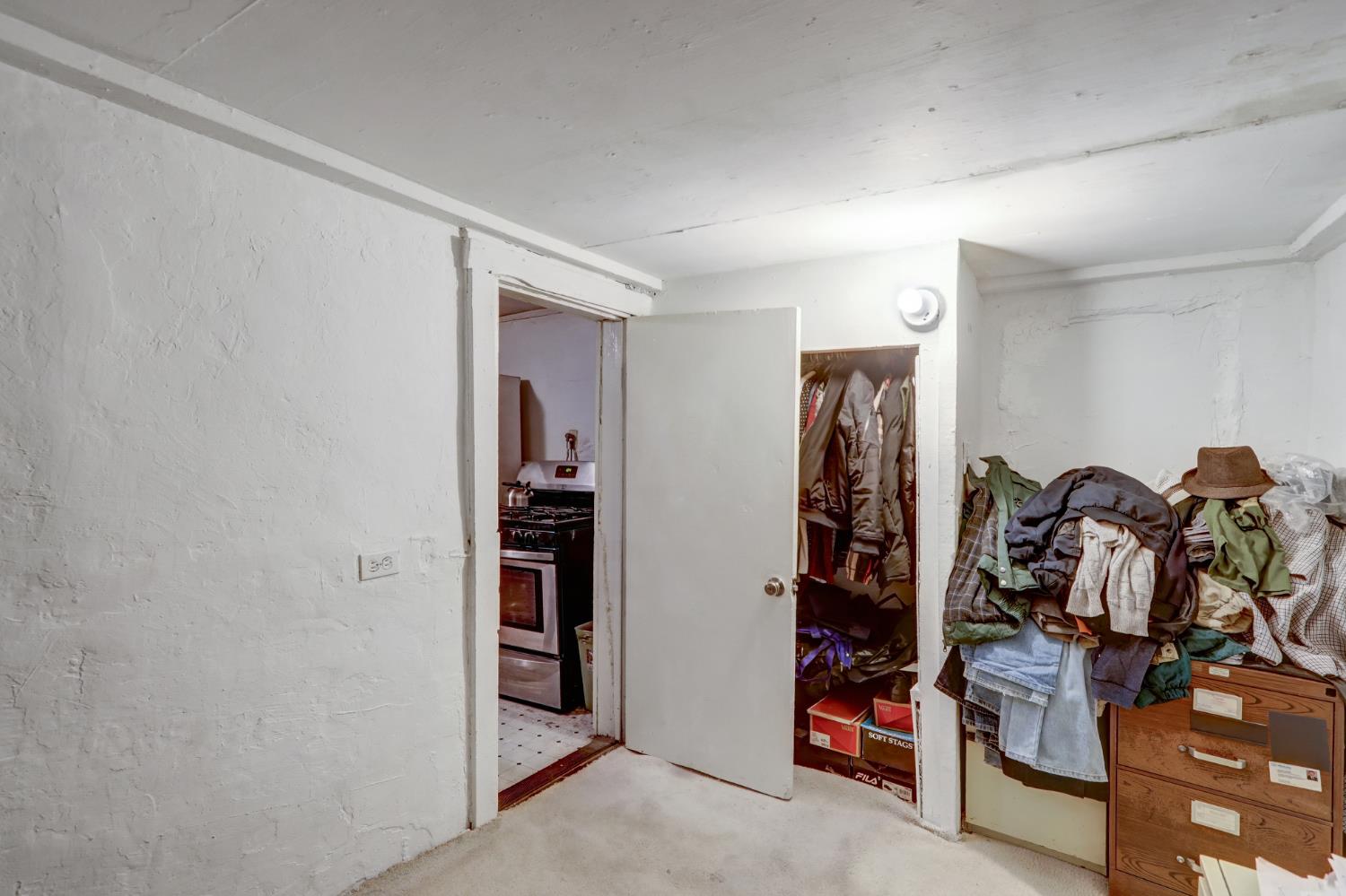 208 El Paso Ave, Modesto, CA 95351