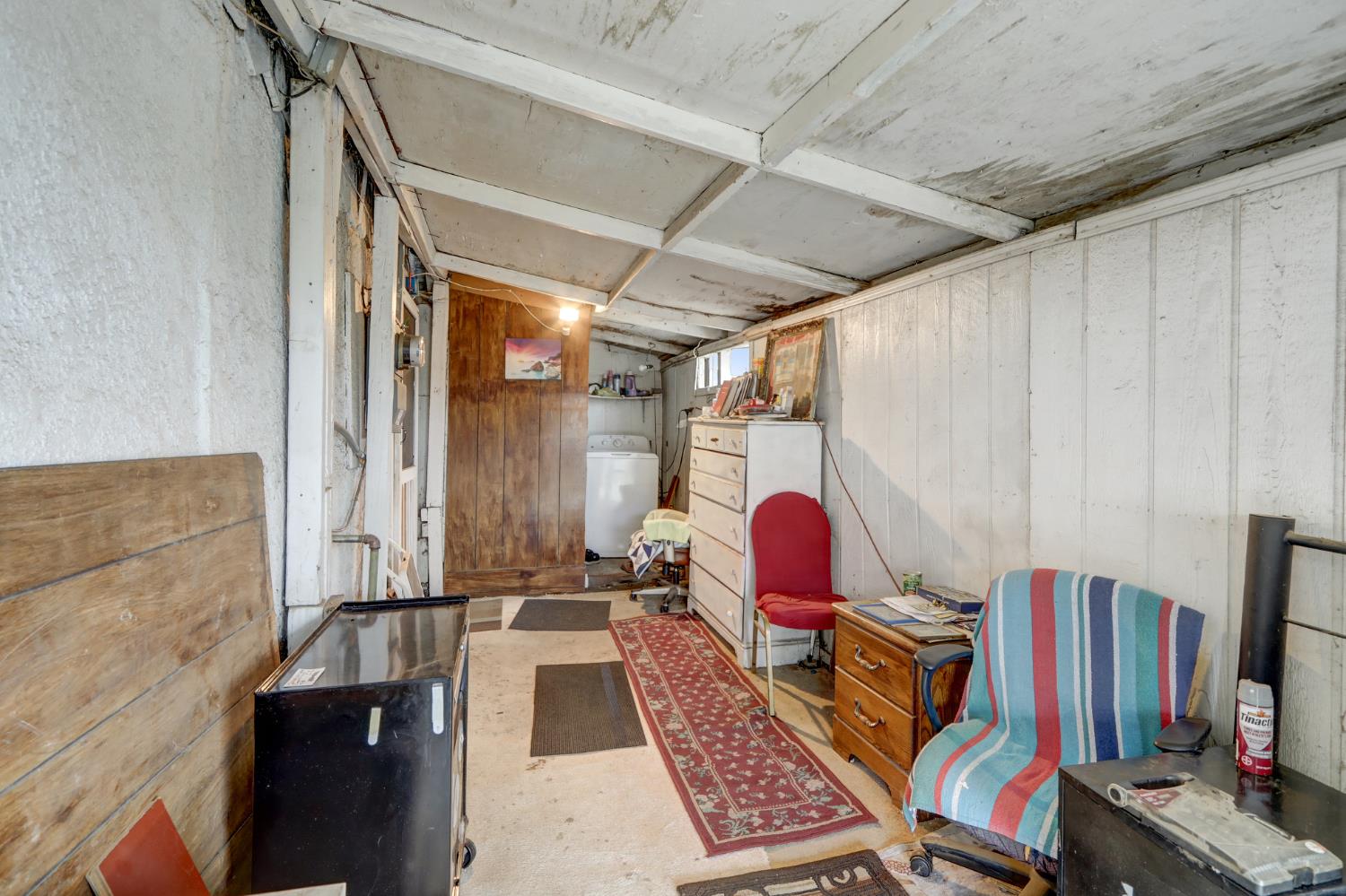 208 El Paso Ave, Modesto, CA 95351