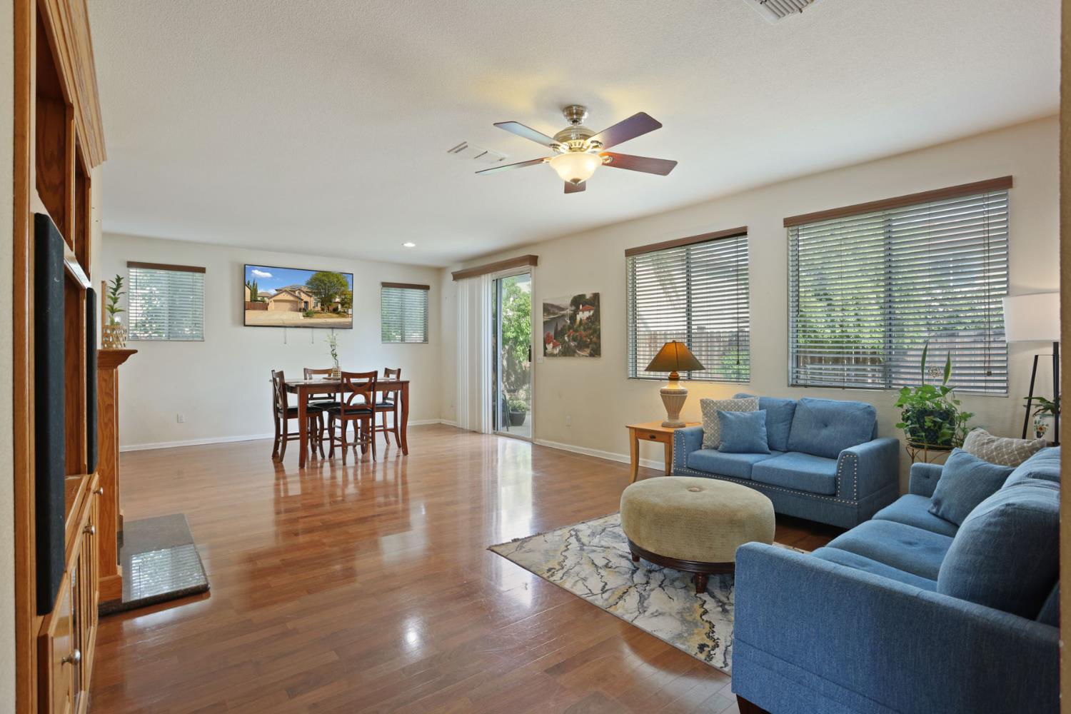 2036 Tiempo Pl, Manteca, CA 95336