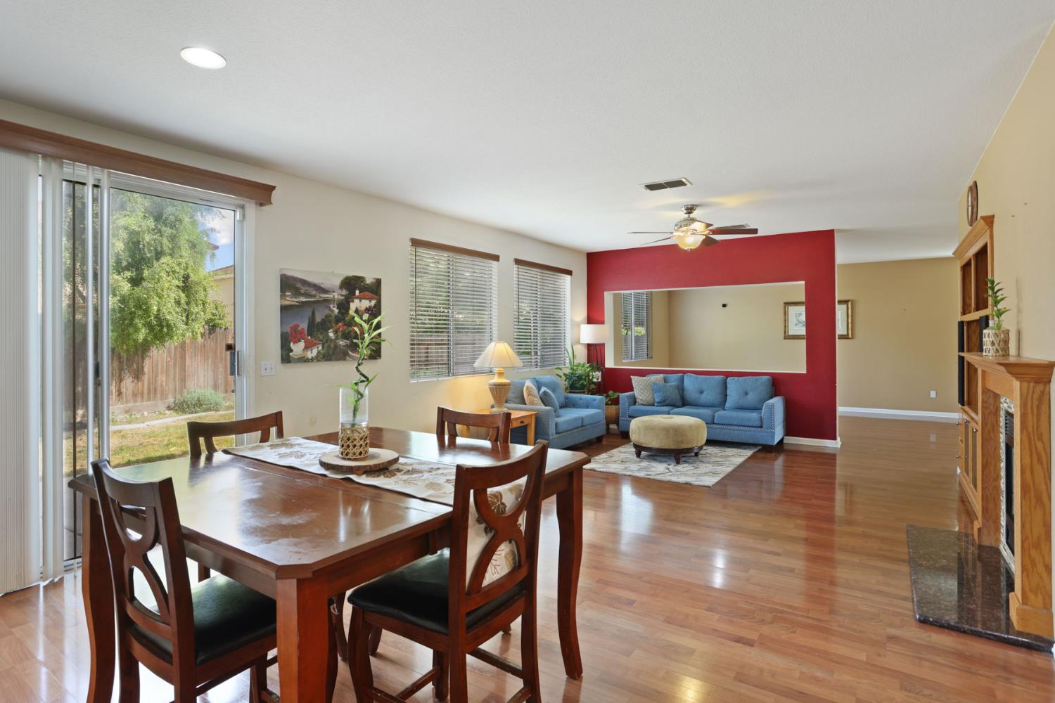 2036 Tiempo Pl, Manteca, CA 95336