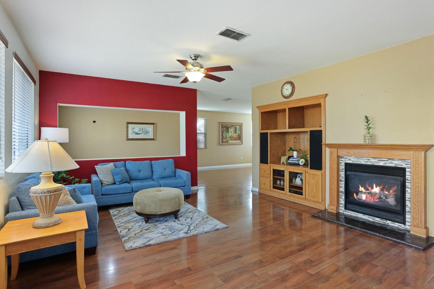 2036 Tiempo Pl, Manteca, CA 95336