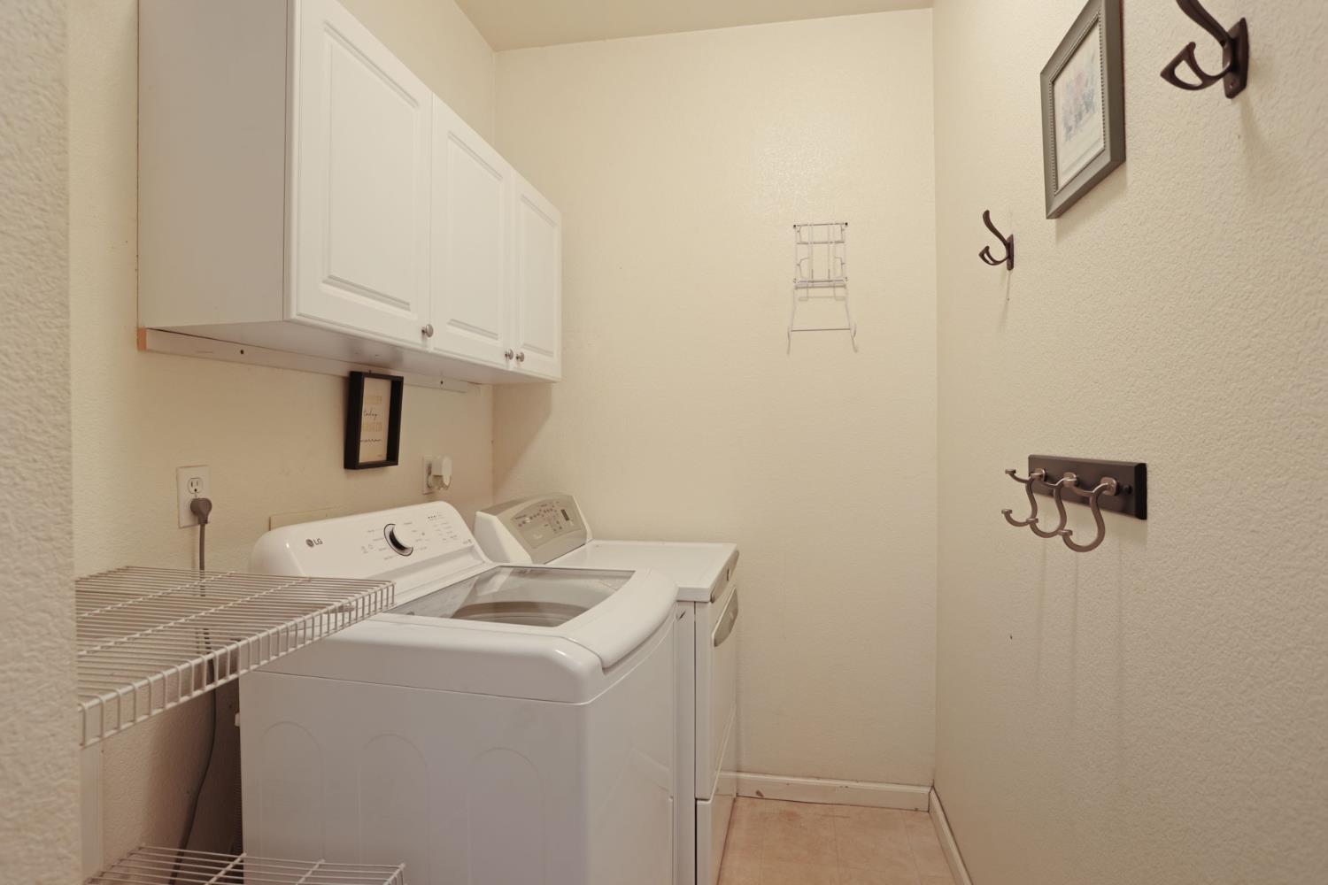 2036 Tiempo Pl, Manteca, CA 95336