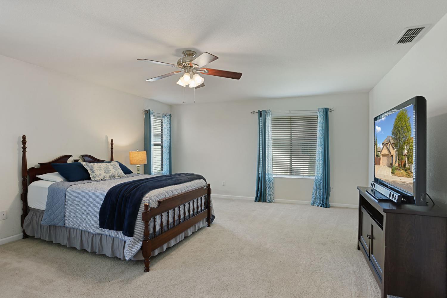 2036 Tiempo Pl, Manteca, CA 95336