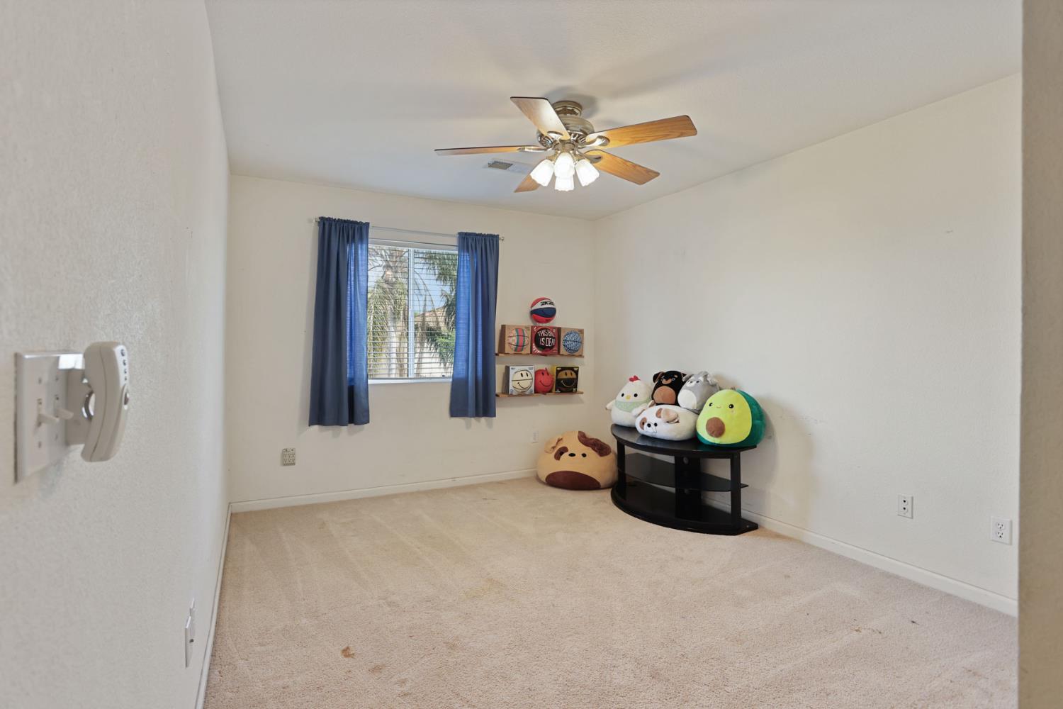 2036 Tiempo Pl, Manteca, CA 95336