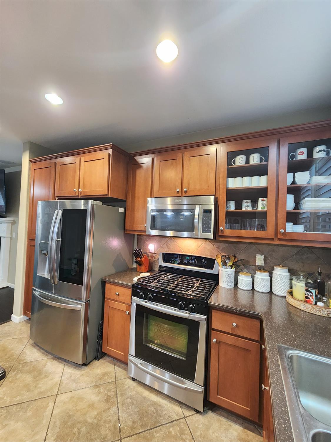 2500 Cottage Pointe Dr, Riverbank, CA 95367