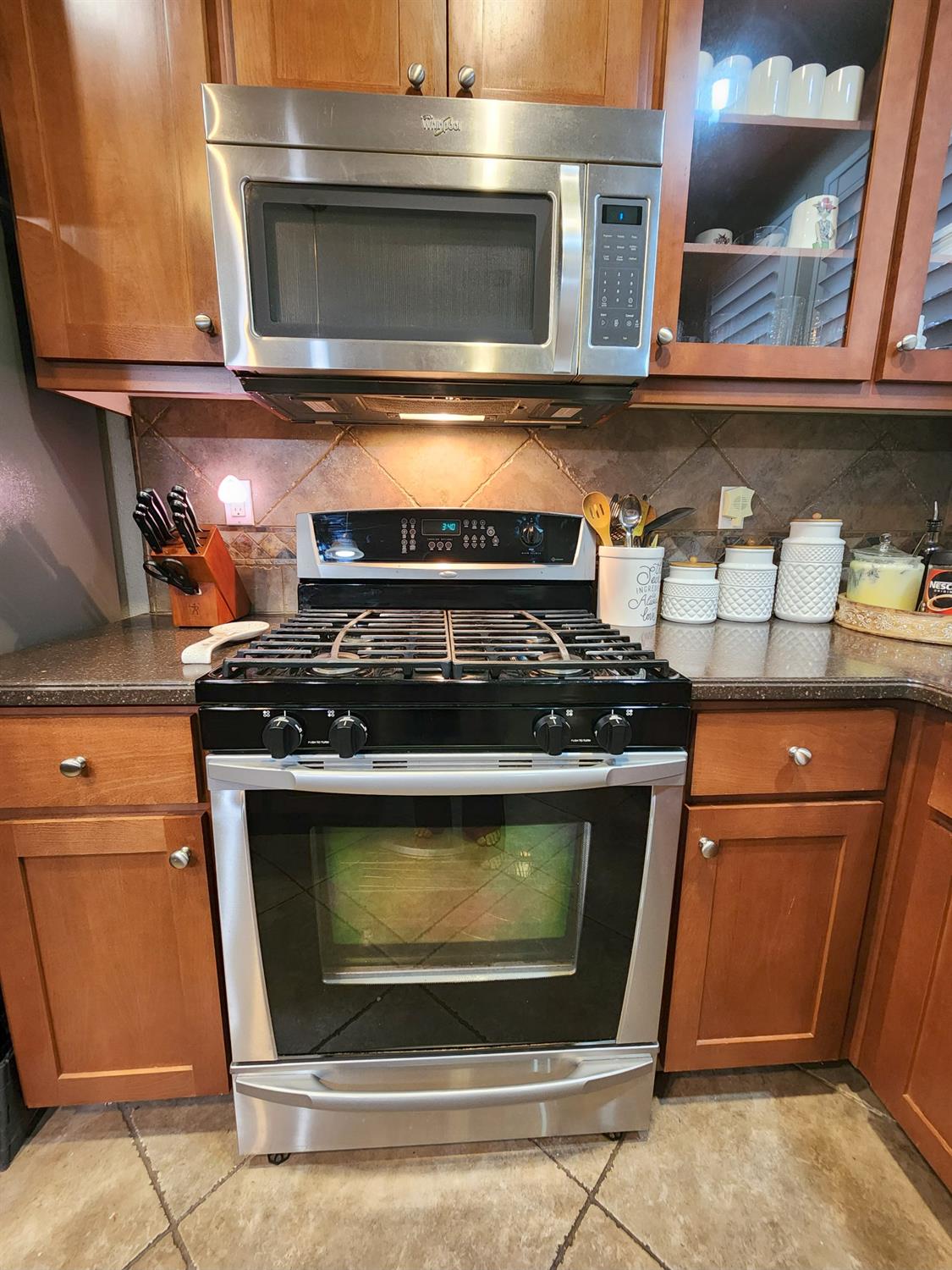 2500 Cottage Pointe Dr, Riverbank, CA 95367