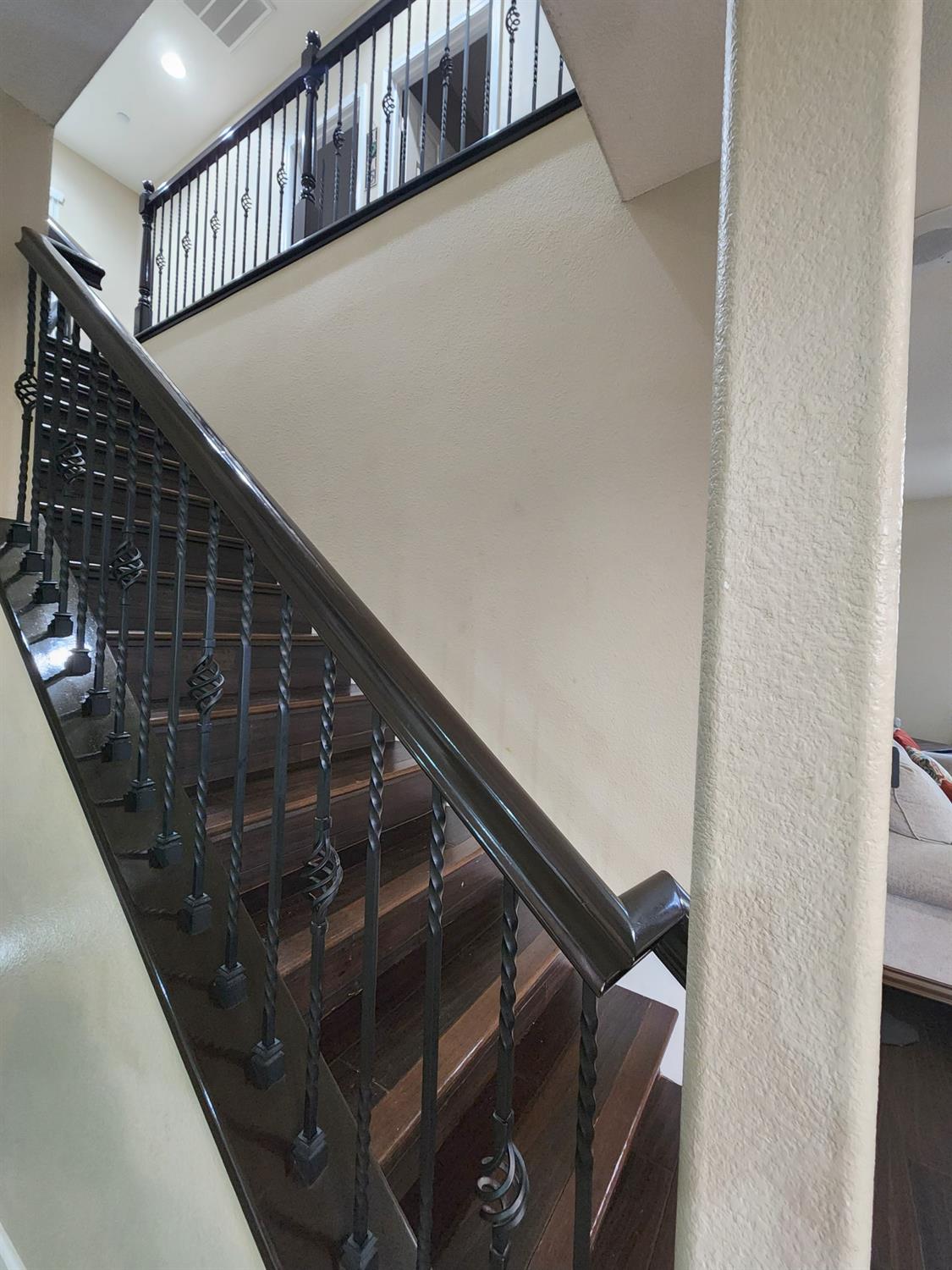 2500 Cottage Pointe Dr, Riverbank, CA 95367