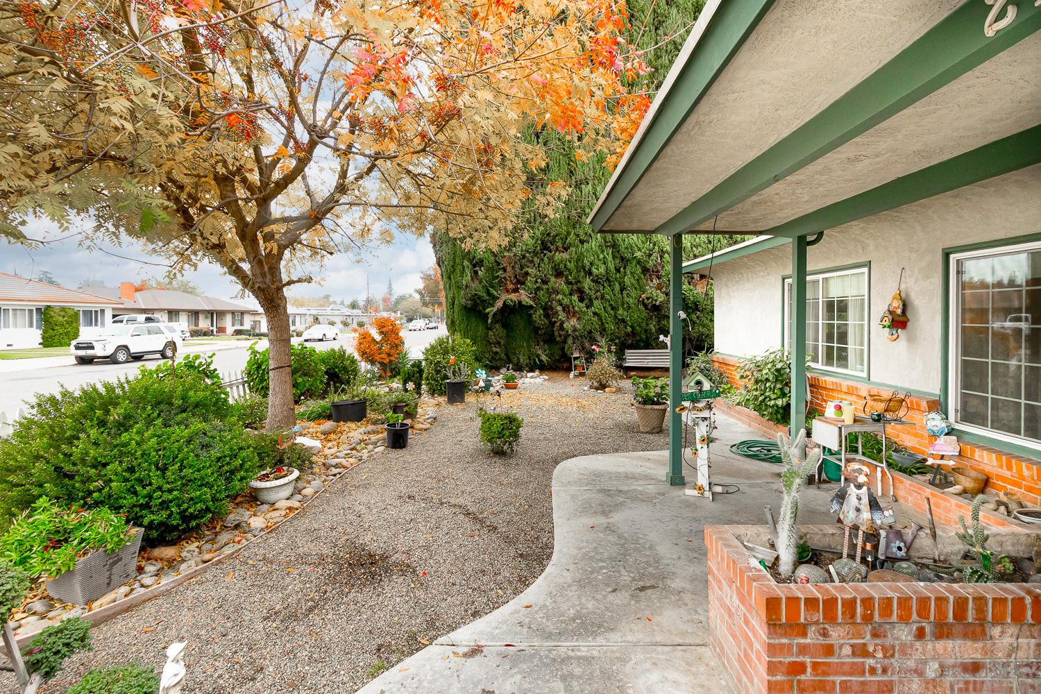 245 School Ave, Oakdale, CA 95361