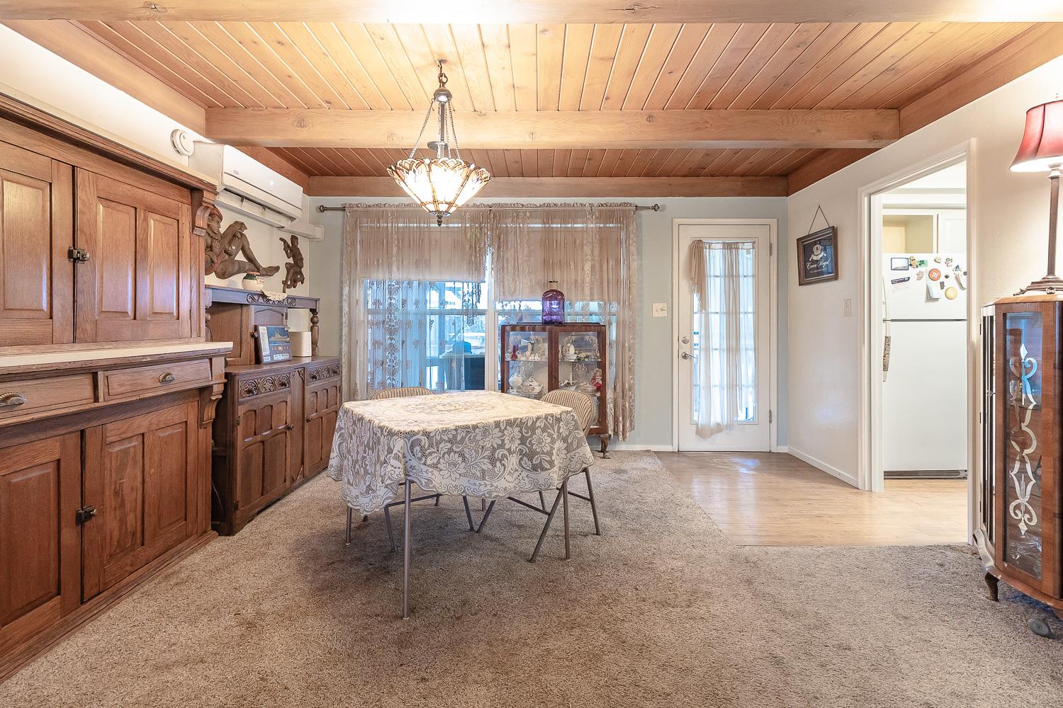 245 School Ave, Oakdale, CA 95361