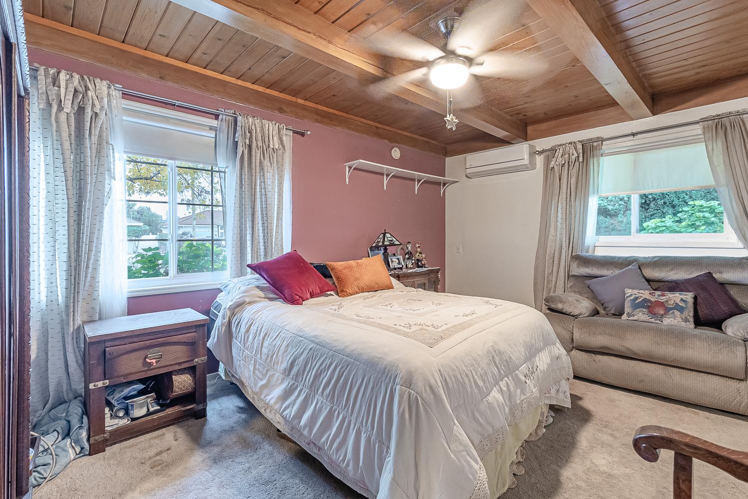 245 School Ave, Oakdale, CA 95361