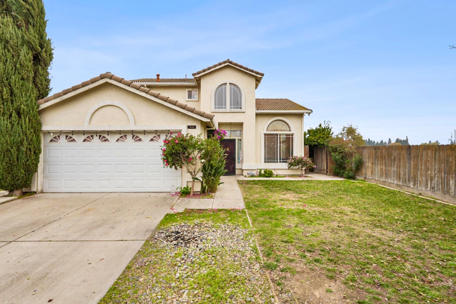 938 Zina Ln, Turlock, CA 95380