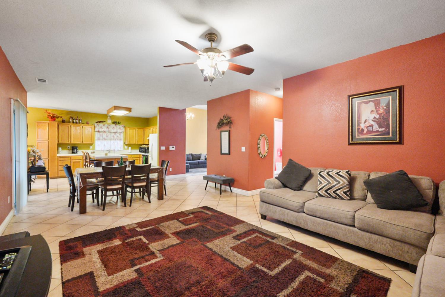 938 Zina Ln, Turlock, CA 95380