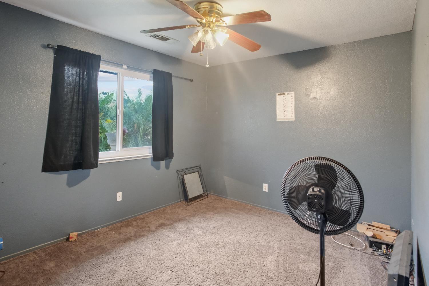 1931 Glen Harbor Dr, Ceres, CA 95307