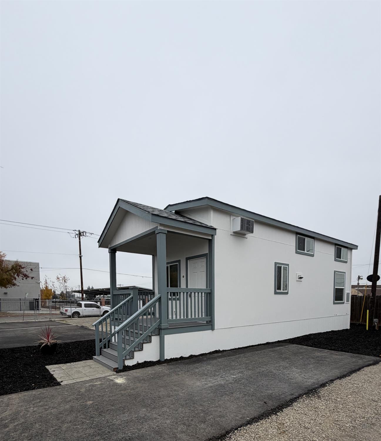 317 Moffat Blvd #14, Manteca, CA 95336