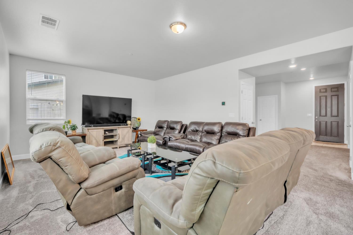 534 Mono St, Manteca, CA 95337