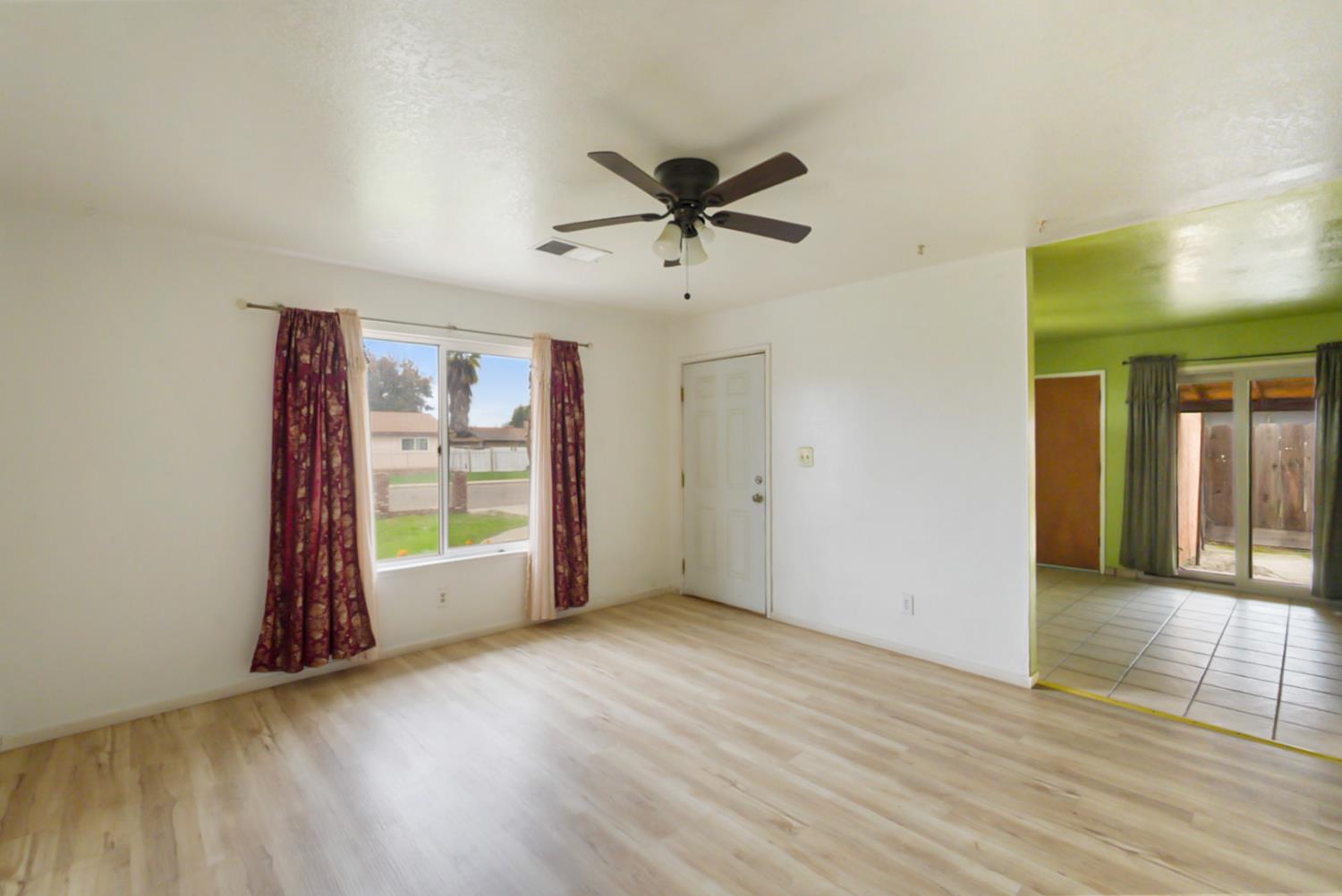 9135 Orchid Ln, Delhi, CA 95315