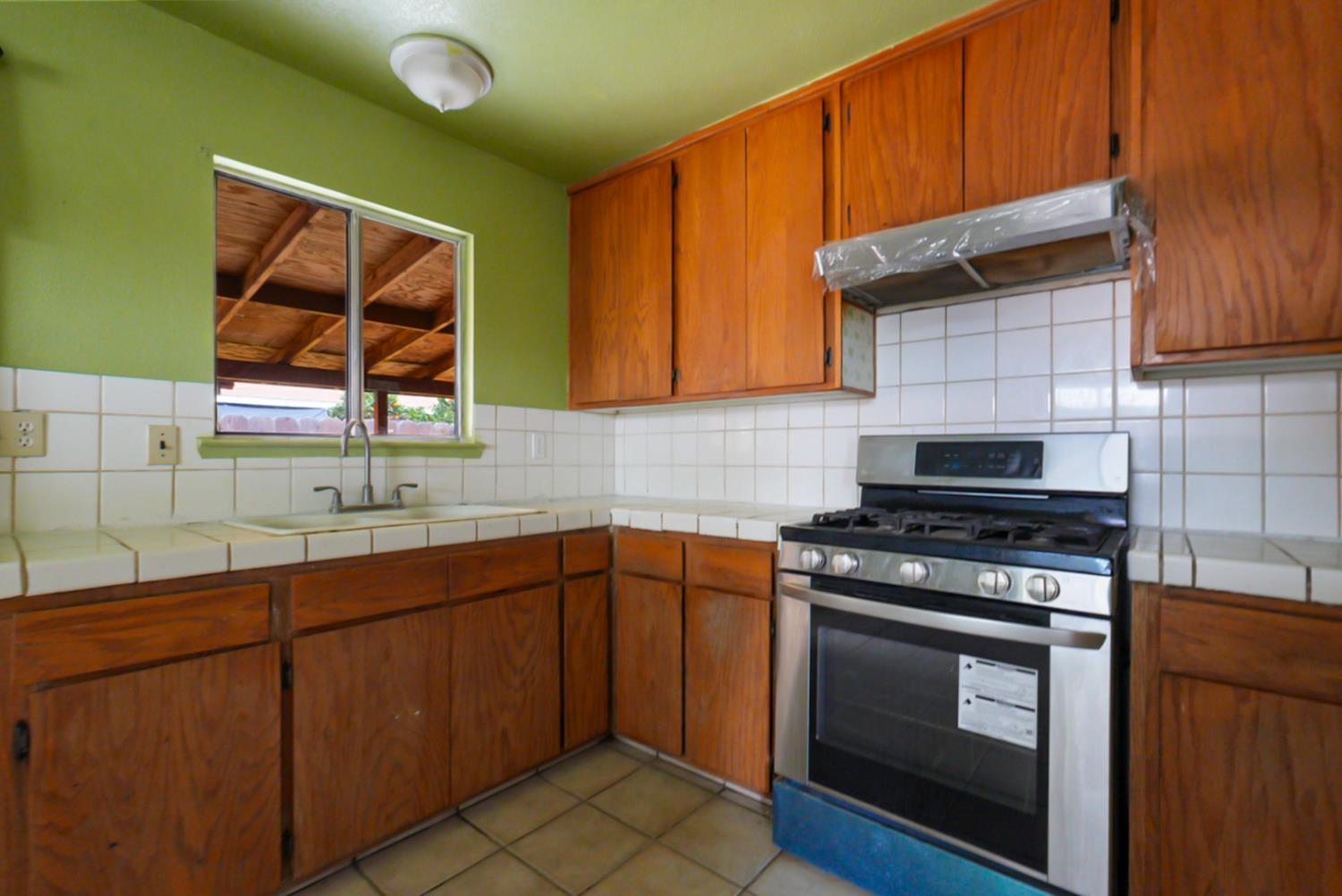 9135 Orchid Ln, Delhi, CA 95315