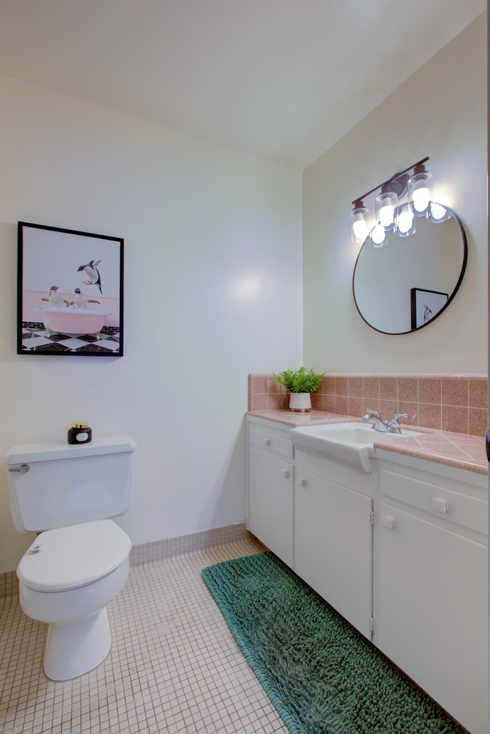 1748 Mulberry Way, Hughson, CA 95326