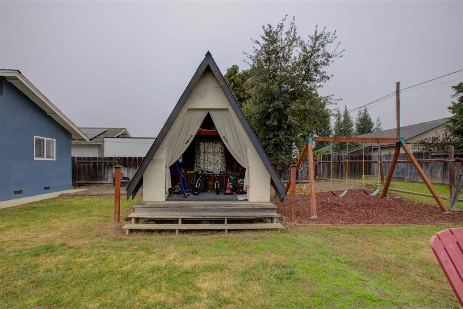 1748 Mulberry Way, Hughson, CA 95326