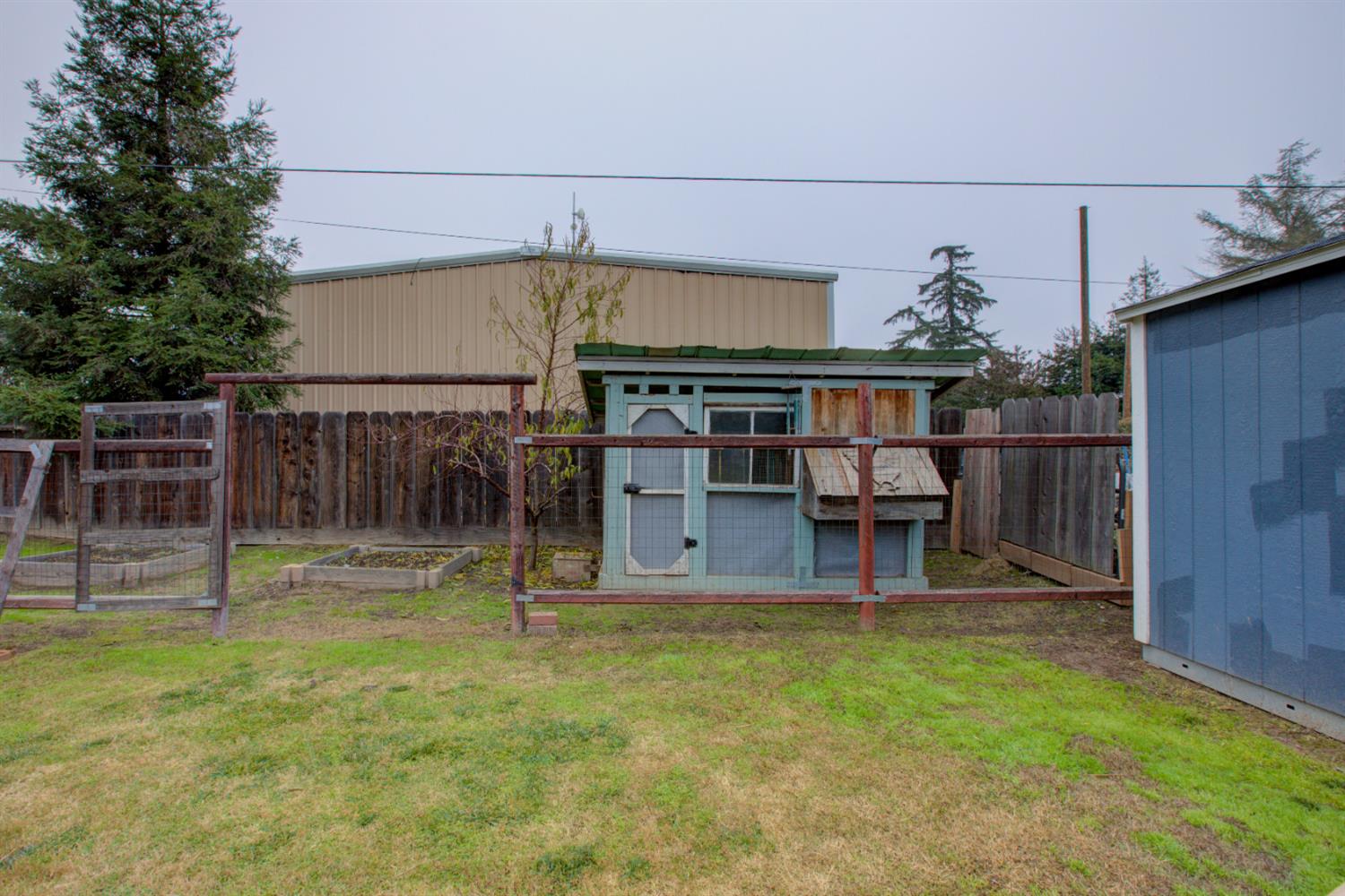 1748 Mulberry Way, Hughson, CA 95326