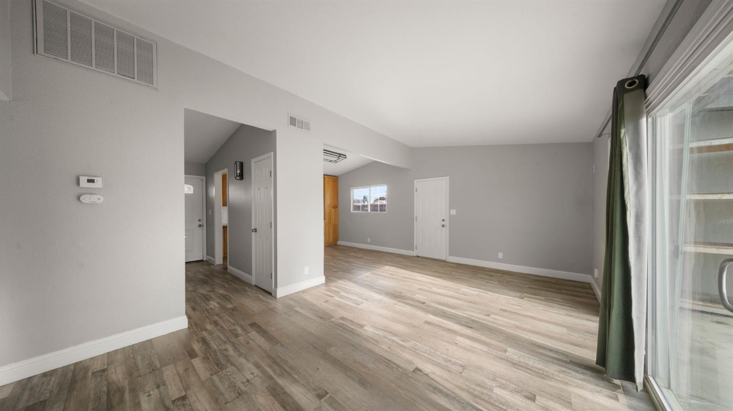 1500 Thorsen, Modesto, CA 95355