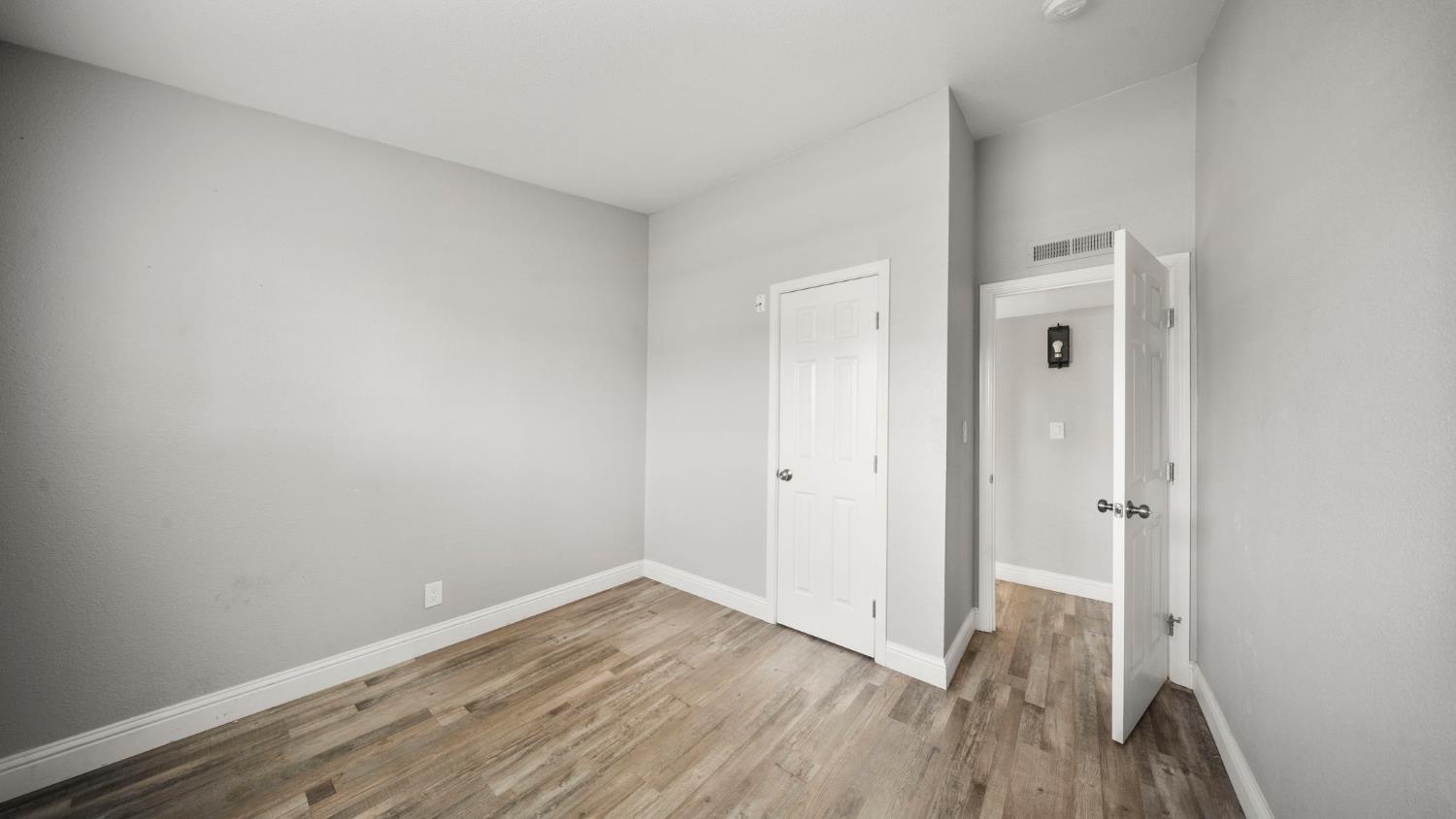 1500 Thorsen, Modesto, CA 95355