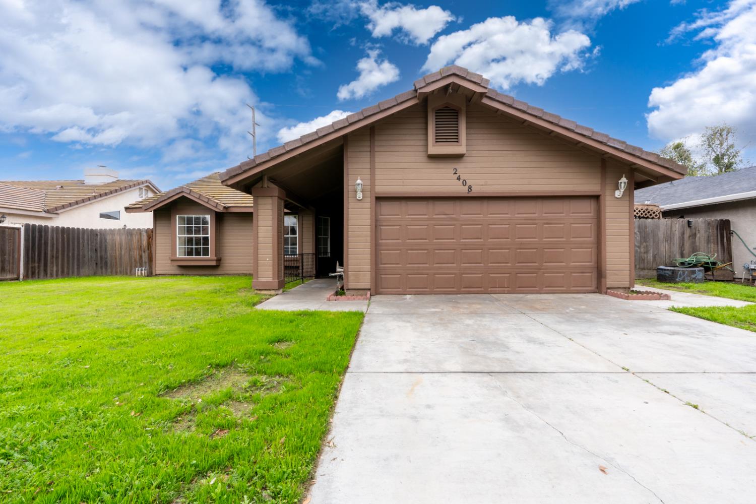 2408 Beatrice Ln, Modesto, CA 95355