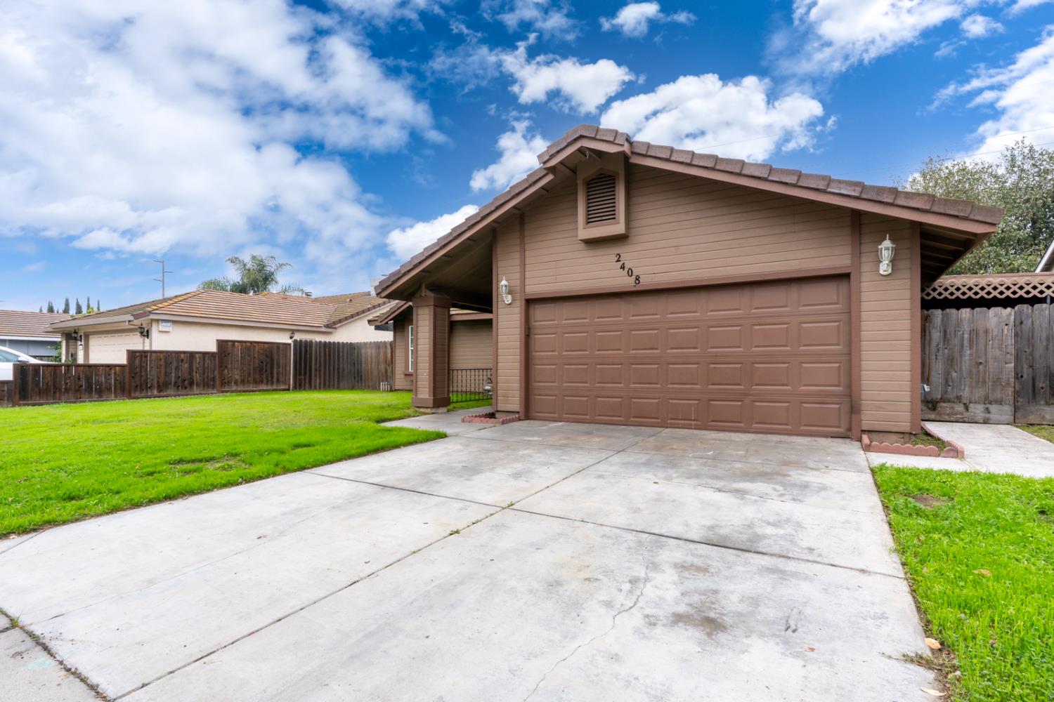2408 Beatrice Ln, Modesto, CA 95355