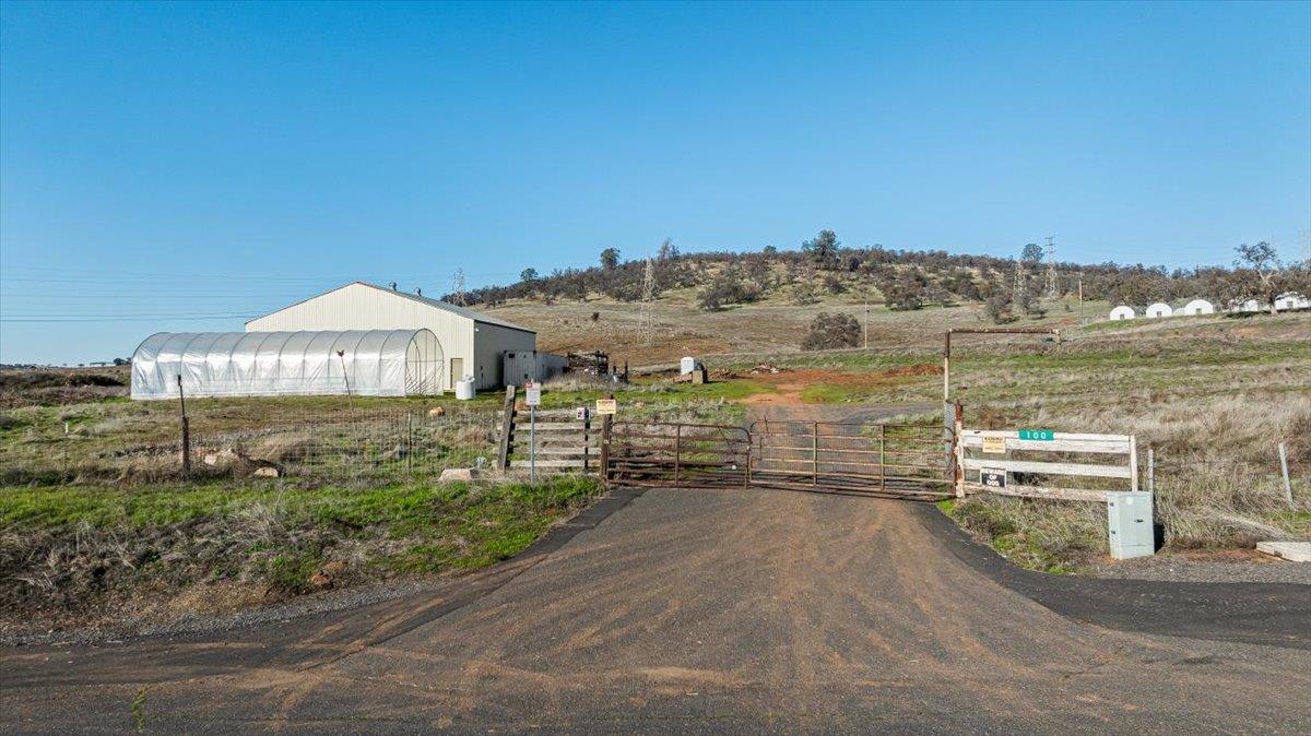 100 Hodson Rd, Copperopolis, CA 95228