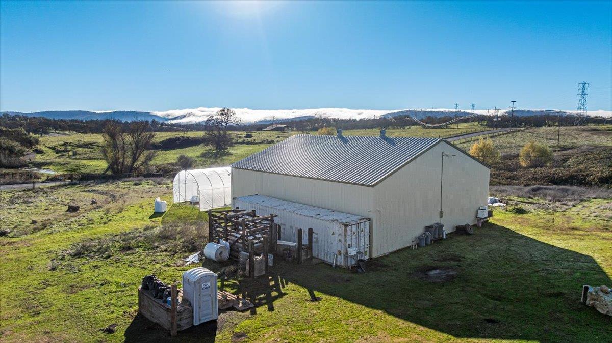 100 Hodson Rd, Copperopolis, CA 95228